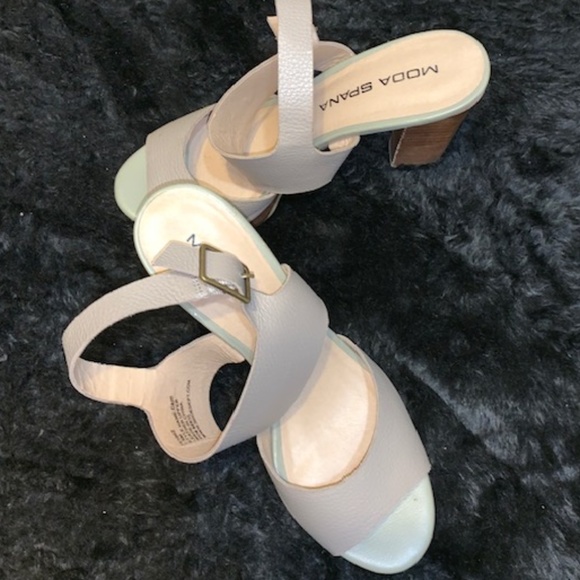 MODA SPANA "Dani" Peep-Toe Platform Block Heels - Picture 4 of 7